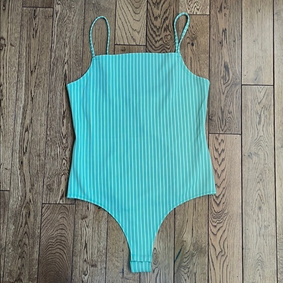 BCBGeneration Square Neck Bodysuit - Picture 3 of 7